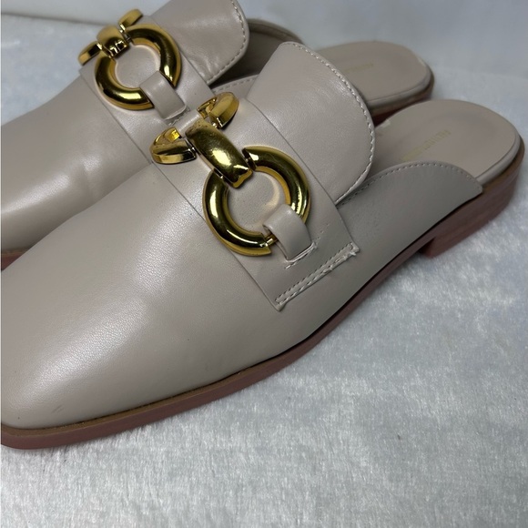 PrettyLittleThing Cream Loafers with Gold Detail - Picture 2 of 6
